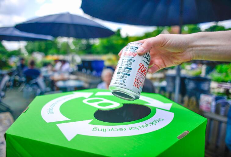 La tasa de reciclaje de latas de bebidas en el Reino Unido alcanza un récord